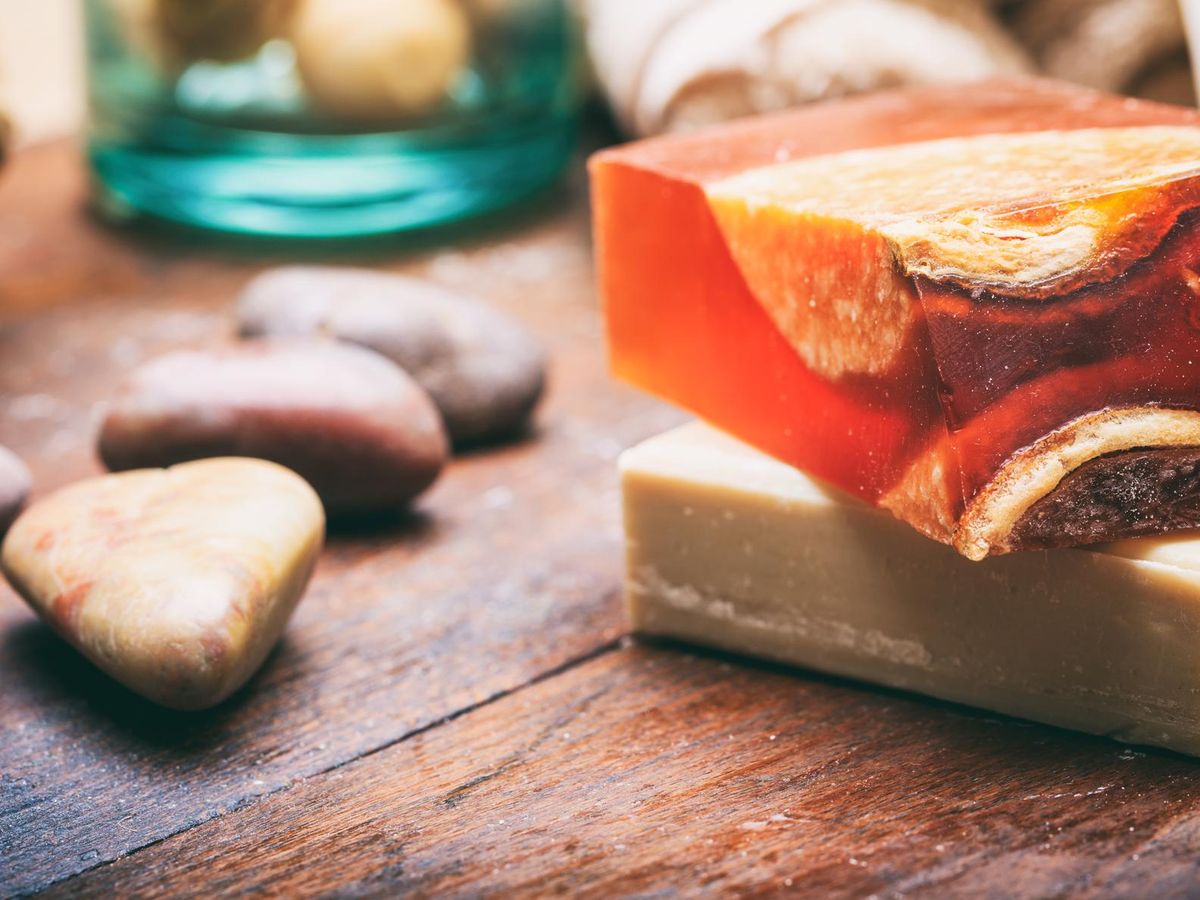 Jak naturalne mydła tradycyjne wspierają ekologiczną pielęgnację skóry